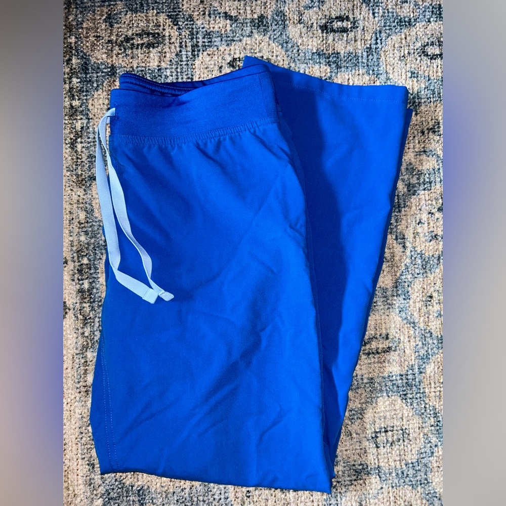 Blue Livingston fig scrub pants